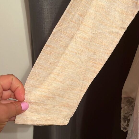 𝅺PAPERMOON Cream & Orange 3/4 Sleeve Top w/ Lace Hem, M - Picture 4 of 7